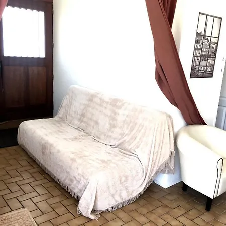 Konukevi Annexe Du Bois Ambert